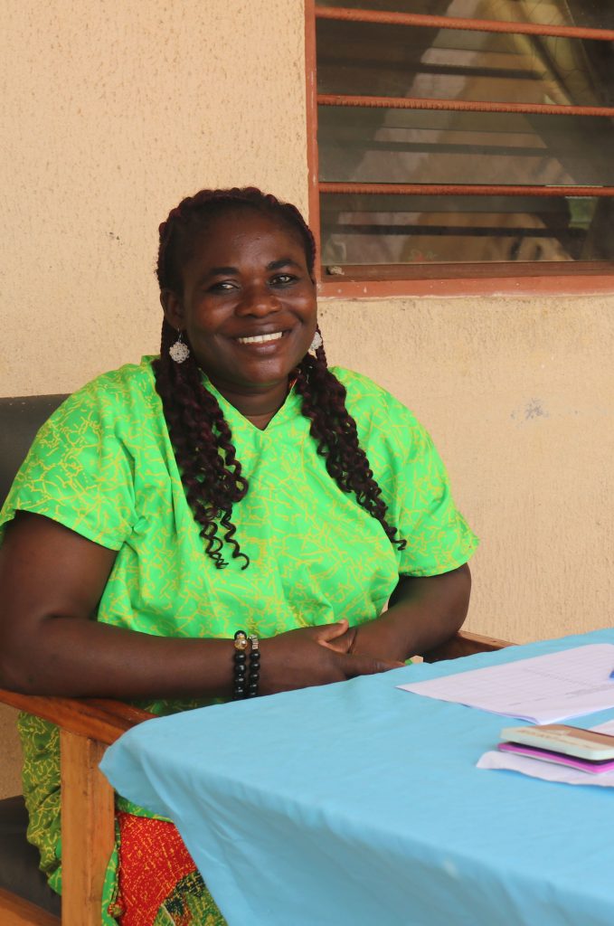 Bead Jewelry Instructor Stella Nanor